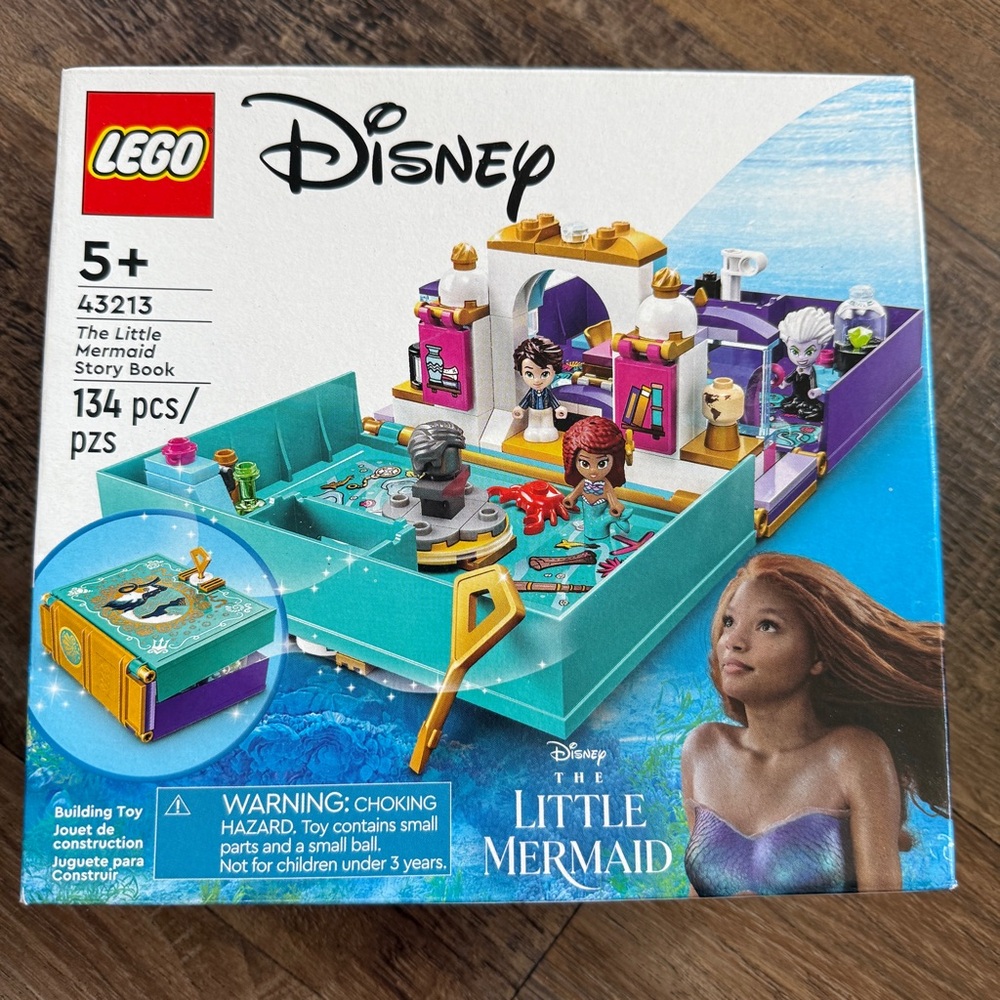 LEGO Disney The Little Mermaid Story Book Set New